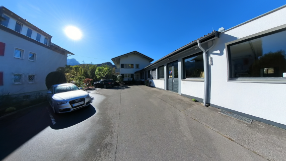 2023-10-28 Thumbnail Haus außen